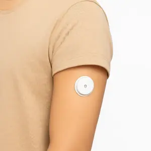 گام ۹ برداشتن و پایان عمر سنسور دستگاه تست قند خون مداوم سیبیونیکس SIBIONICS GS1 CGM از روی بازو – فروشگاه k-teb.com