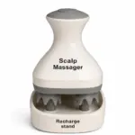 ماساژور سر شارژی اسکالپ مدل AH-368 با عملکرد Stretching و Crimpling، چرخش دوطرفه، ۴ سری سیلیکونی و پایه شارژ | Scalp Massager AH-368 Rechargeable Head Massager – فروشگاه تجهیزات پزشکی کیهان طب k-teb.com